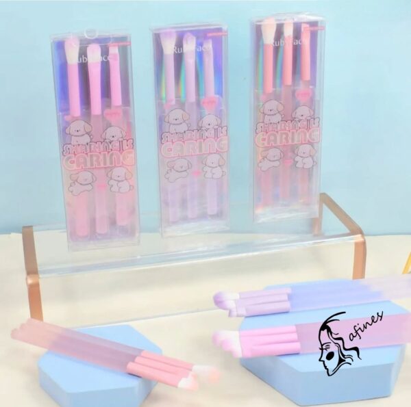 SET DE PINCELES (3PC) P/OJOS
RUBYFACE AF61044